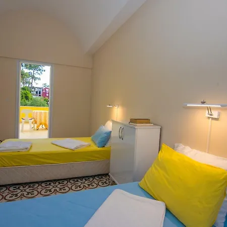 Villa Yellow Gokbel Daily Weekly *